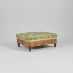 1395 6202 FOOTSTOOL